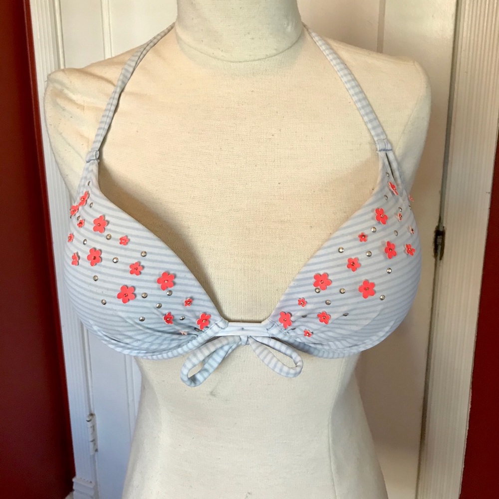 Victoria’s Secret 34D Push-up Bikini Top